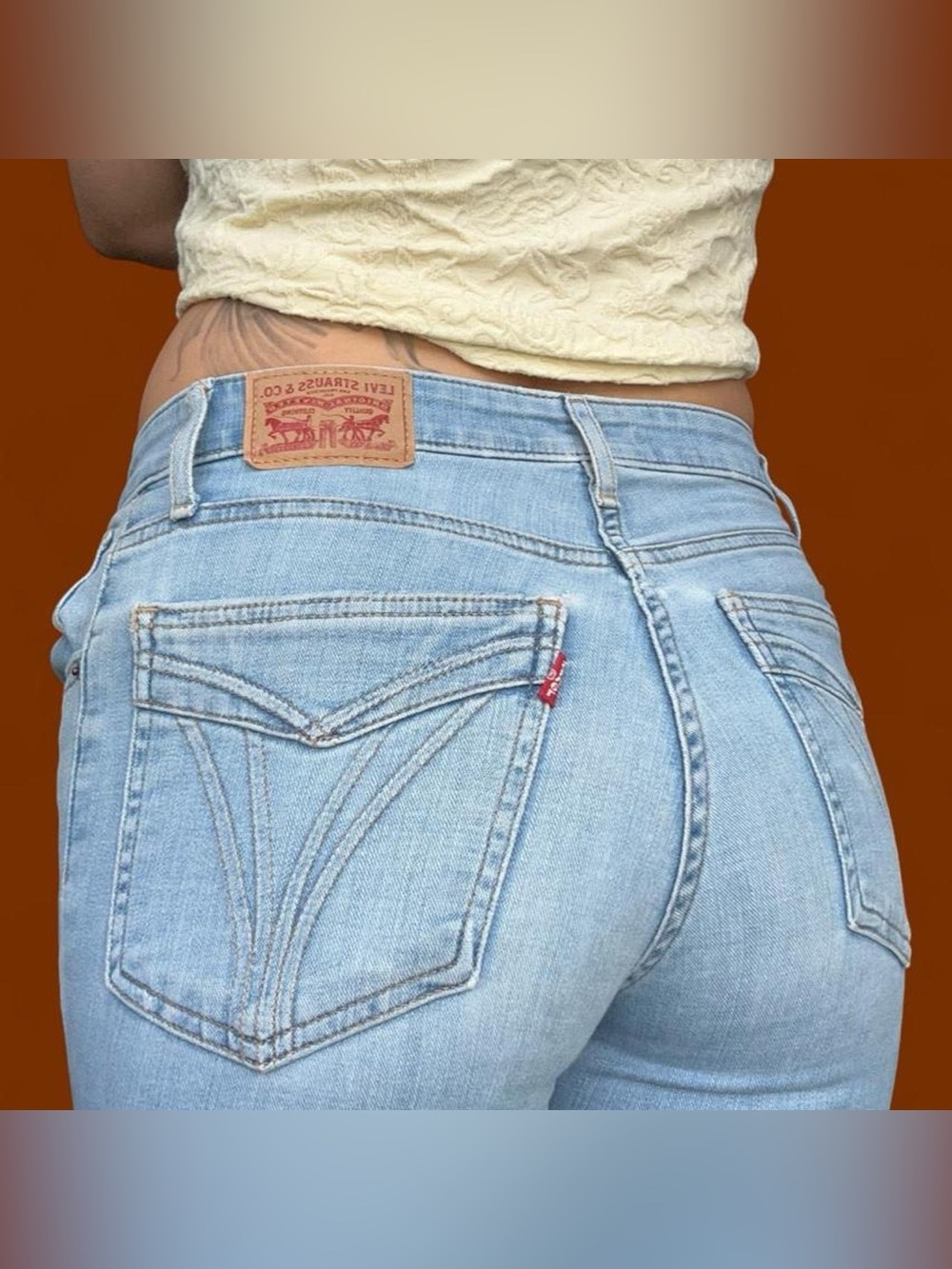 Levi's Light Wash High-Rise Women’s Jeans